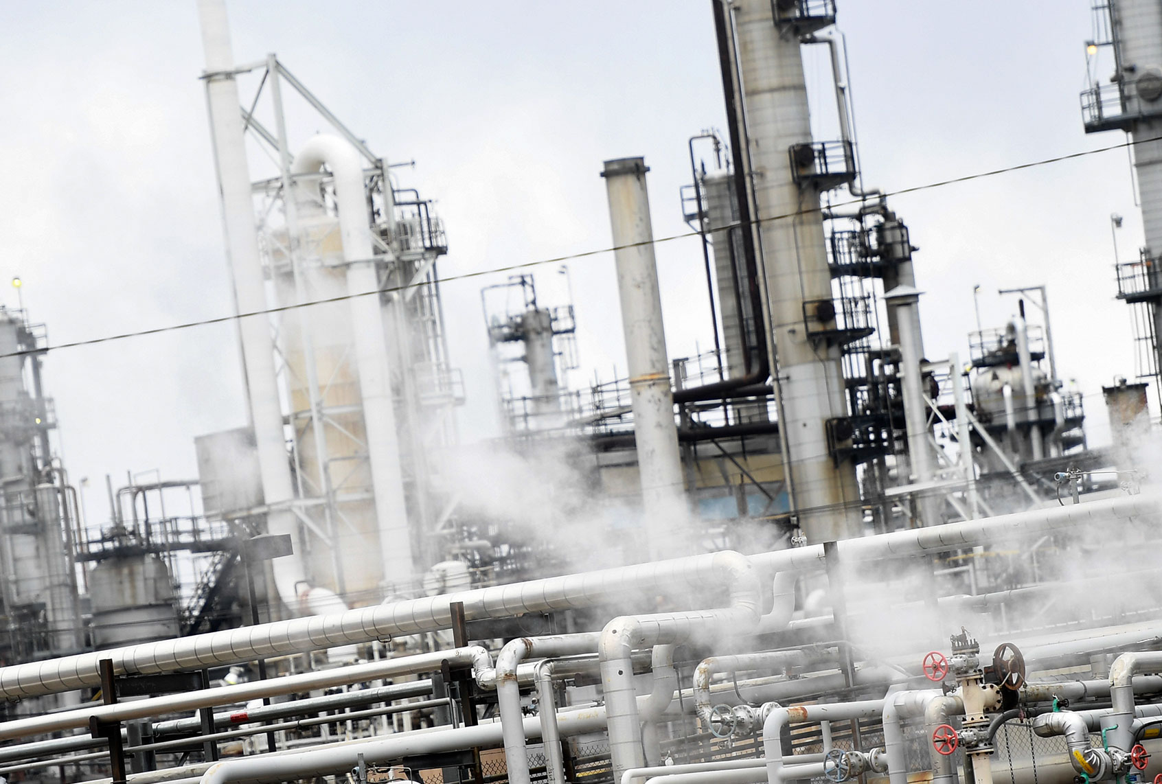 SunCor Energy Refinery in Denver, Colorado. (RJ Sangosti/MediaNews Group/The Denver Post via Getty Images)