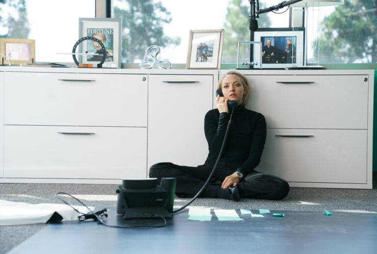Amanda Seyfried as Elizabeth Holmes in "The Dropout" (Beth Dubber/Hulu)