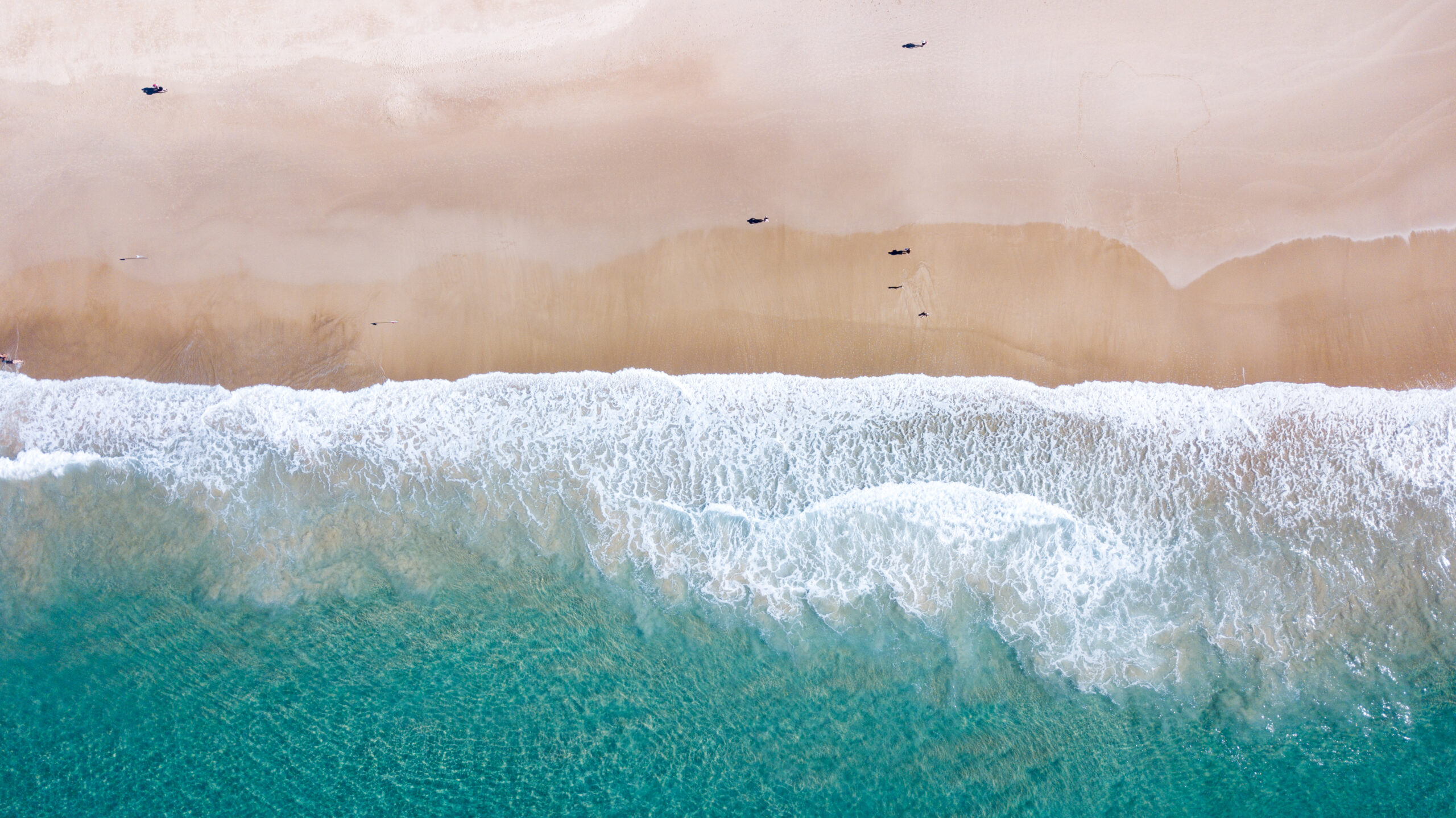 Beautiful day in Queensland, Australia where the water clarity is amazingly clear and the sun shows its colors at its very best. (Getty Images/Reilly Wardrope)