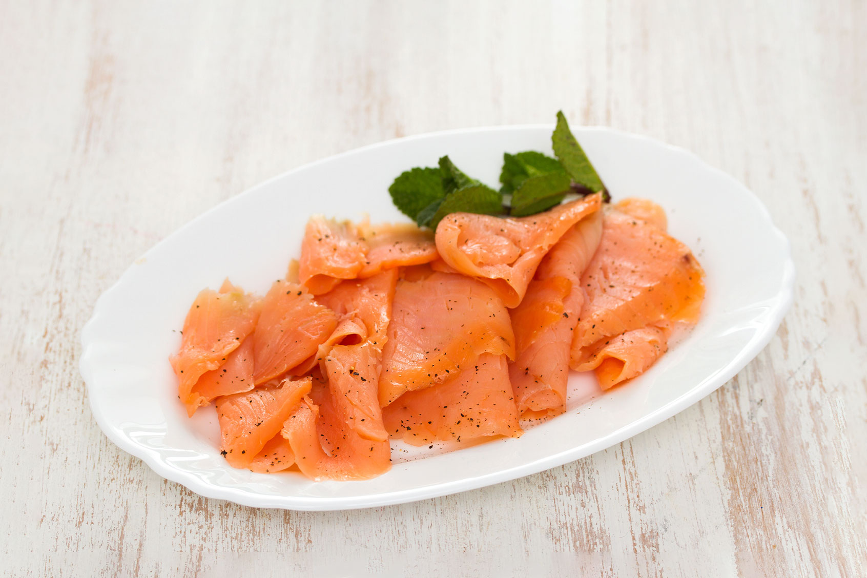 Smoked salmon (Getty Images/nataliaspb)