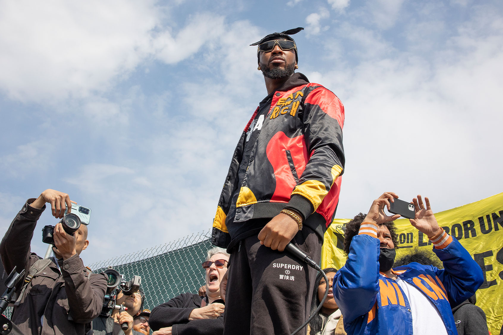 Amazon labor organizer Chris Smalls leads a rally on the eve of the union election for the LDJ5 Amazon Sort Center on April 24, 2022 in Staten Island, New York. (Andrew Lichtenstein/Corbis via Getty Images)