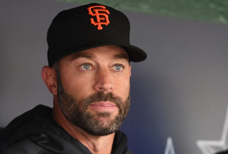 Manager Gabe Kapler #19 of the San Francisco Giants (Mitchell Layton/Getty Images)