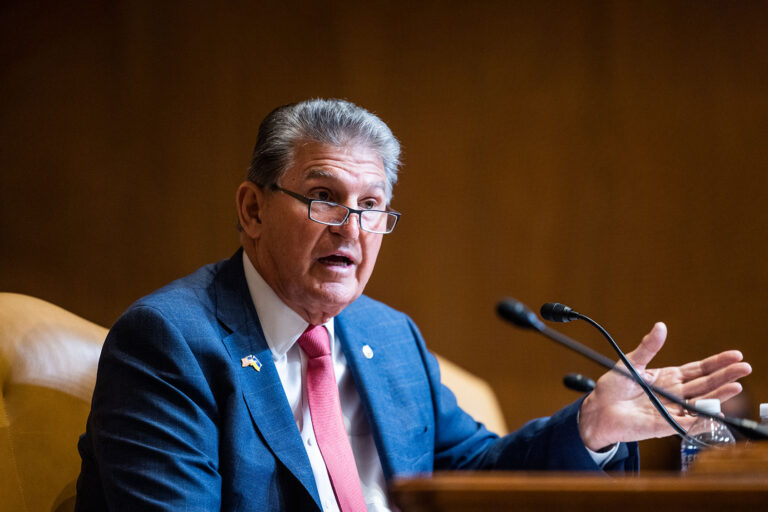 U.S. Sen. Joe Manchin (D-WV) (Jim Lo Scalzo-Pool/Getty Images)