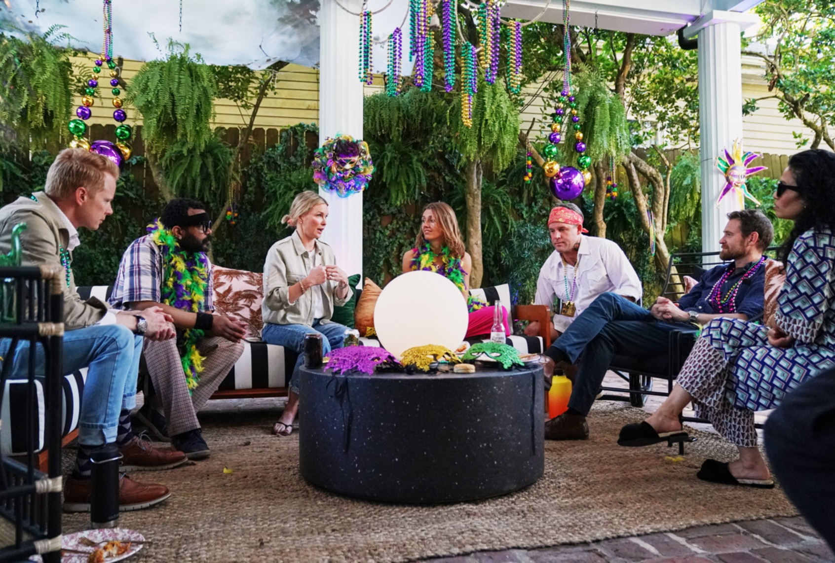 Matt Smith, David "Tokyo" Broom, Kelley Wolf, Julie Stoffer, Jamie Murray, Danny Roberts, and Melissa Beck in THE REAL WORLD HOMECOMING: NEW ORLEANS streaming on PARAMOUNT+ (Akasha Rabut/Paramount+©MTV ENTERTAINMENT 2022, All Rights Reserved)