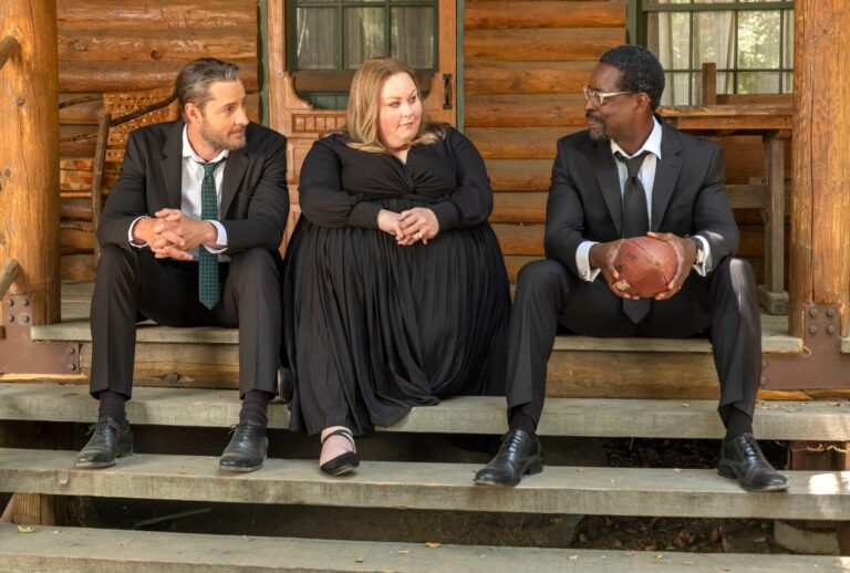 Justin Hartley as Kevin, Chrissy Metz as Kate and Sterling K. Brown as Randall on "This Is Us" ( Ron Batzdorff/NBC)