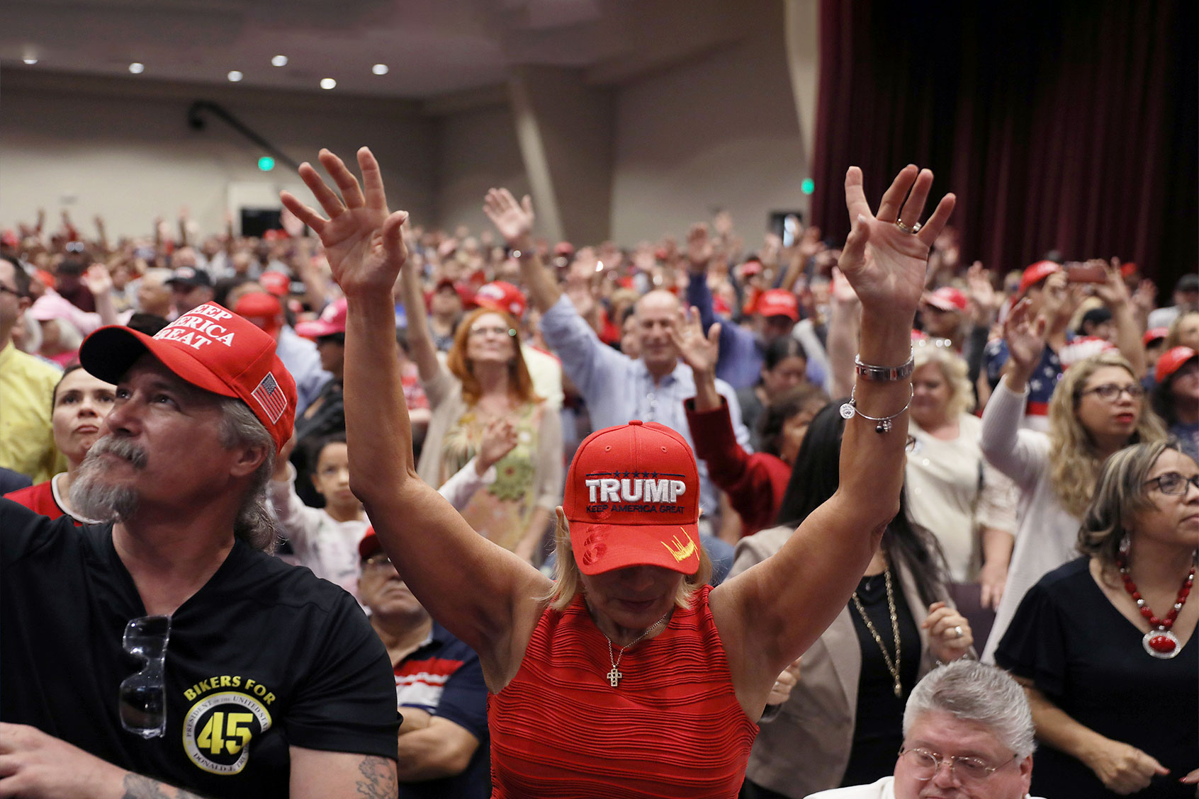 Fran Flynn (C) prays during the 'Evangelicals for Trump' campaign event held at the King Jesus International Ministry as they await the arrival of President Donald Trump on January 03, 2020 in Miami, Florida. (Joe Raedle/Getty Images)