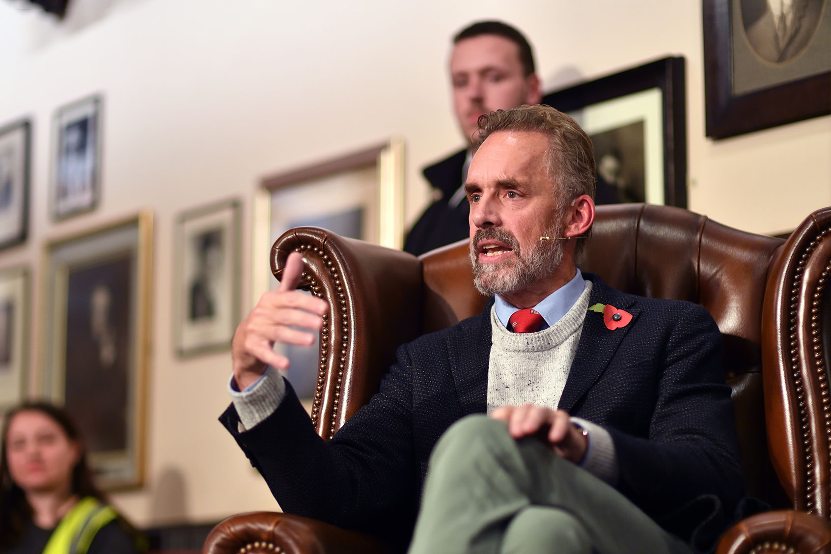 Jordan Peterson addresses students at The Cambridge Union on November 02, 2018 in Cambridge, Cambridgeshire. (Chris Williamson/Getty Images)