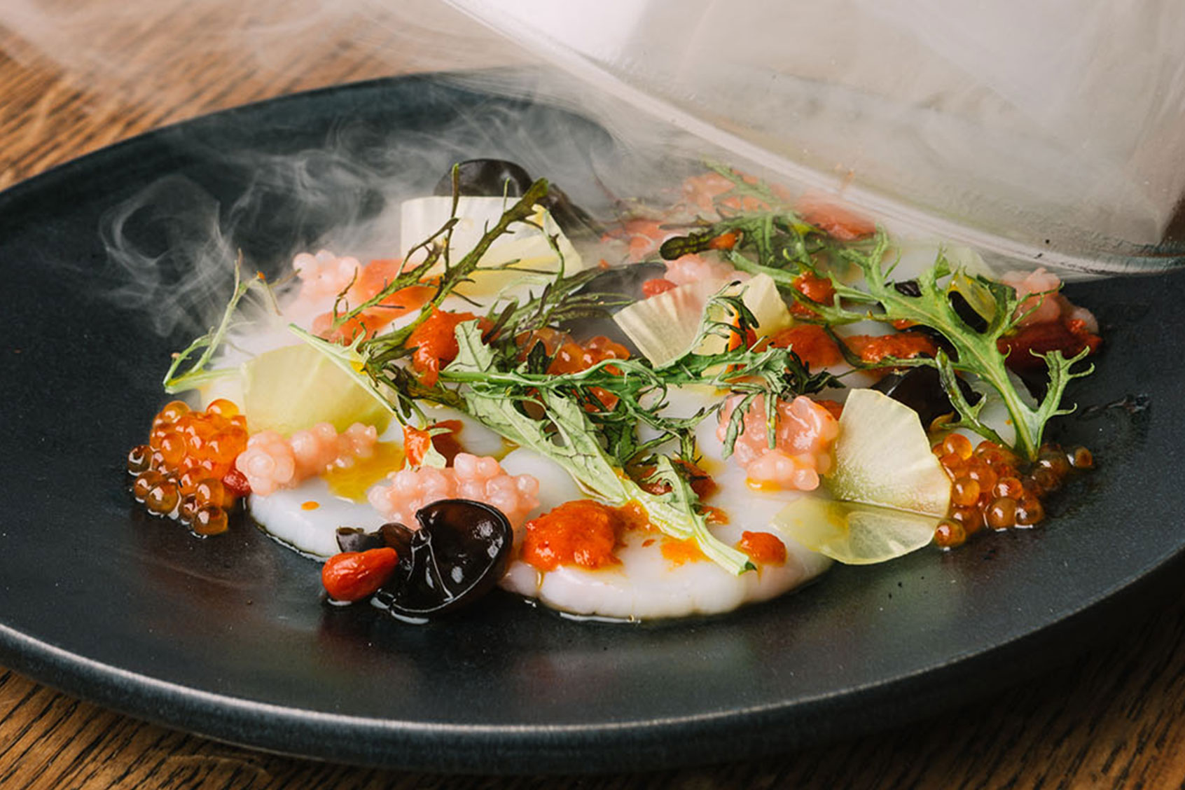 Little Tong’s Liangban Scallops with Marinated Wood Ear Mushrooms (Photo by Kuo-Heng Huang)