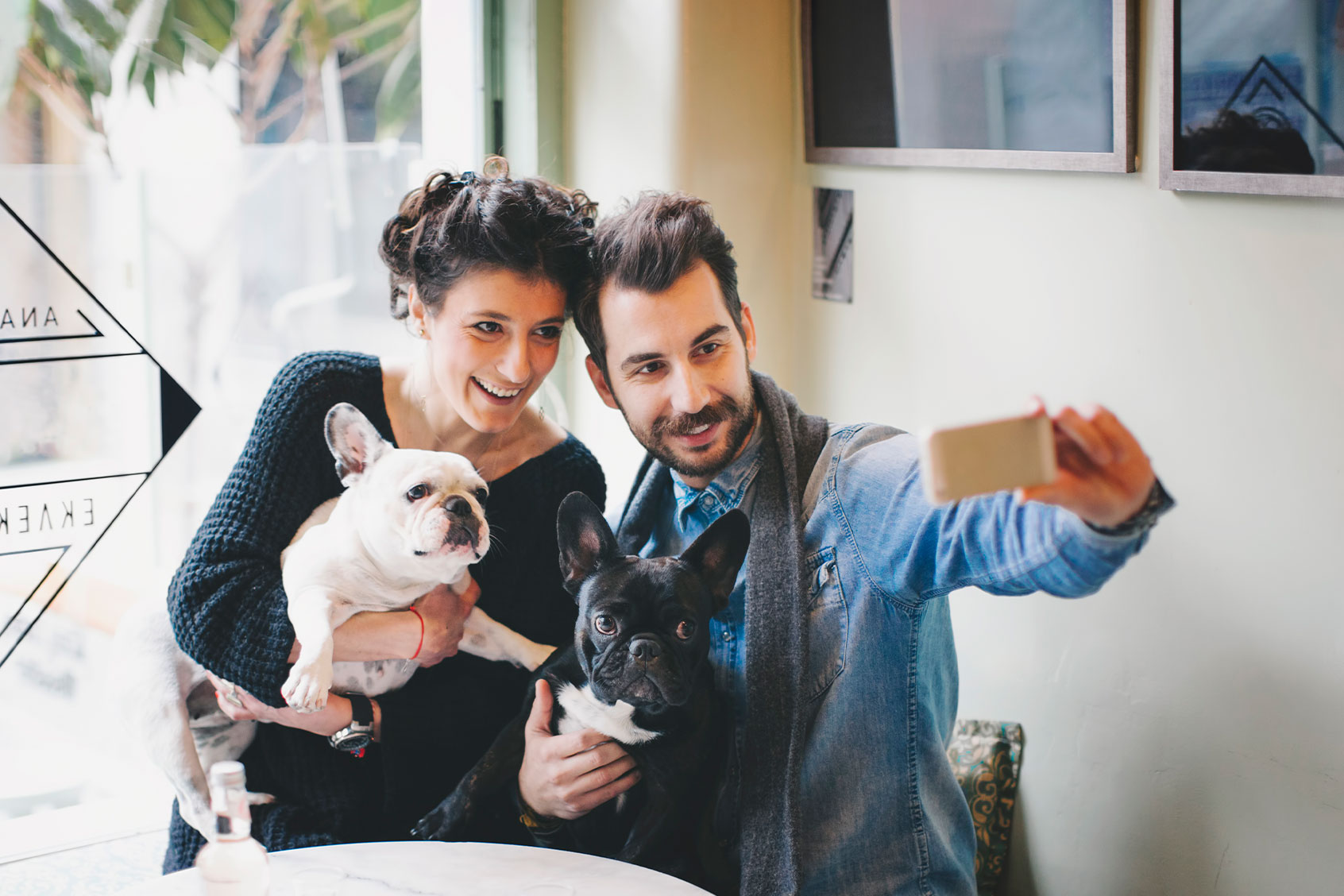 A couple taking a selfie with their dogs (Getty Images/Thanasis Zovoilis)