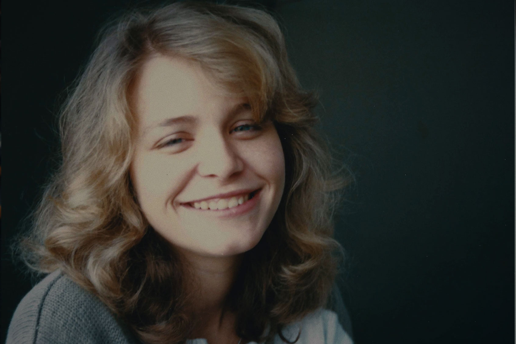 Tonya in "The Girl in the Picture" (Netflix)