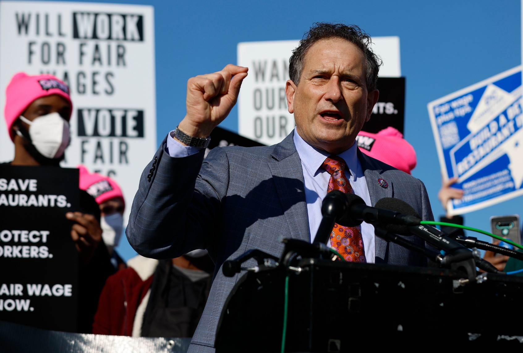 Rep. Andy Levin (D-MI) rallies with restaurant workers and owners outside the U.S. Capitol on February 08, 2022 in Washington, DC. (Chip Somodevilla/Getty Images)