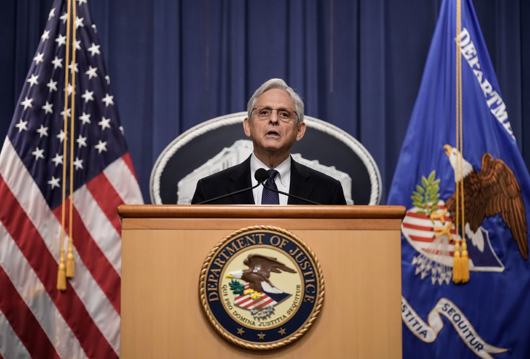 U.S. Attorney General Merrick Garland delivers a statement at the U.S. Department of Justice August 11, 2022 in Washington, DC. ( Drew Angerer/Getty Images)
