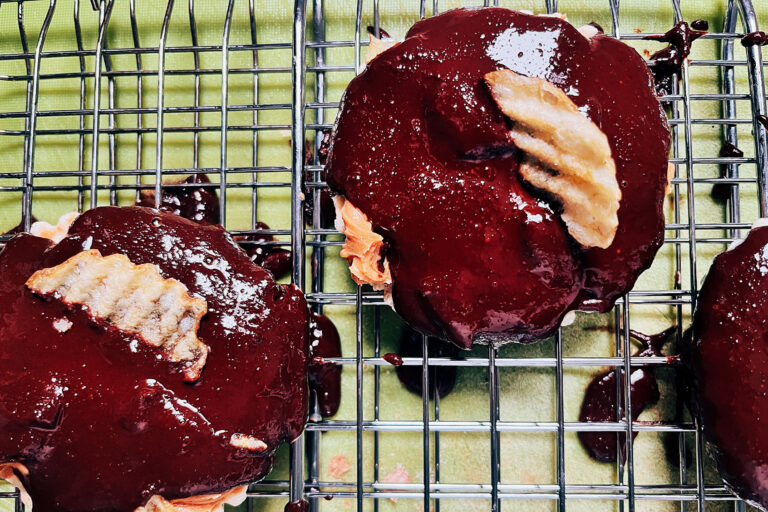 Chocolate Snaps (Mary Elizabeth Williams)