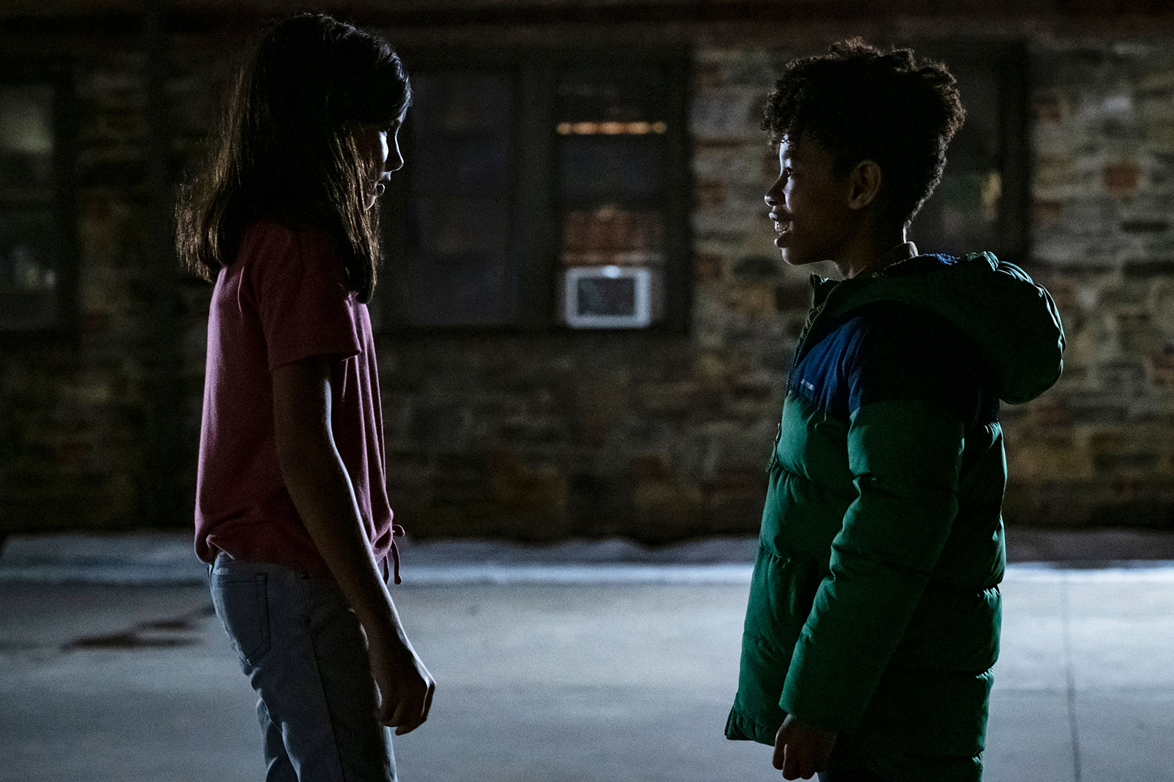 Madison Taylor Baez as Eleanor and Ian Foreman as Isaiah in "Let The Right One In" (Francisco Roman/SHOWTIME)