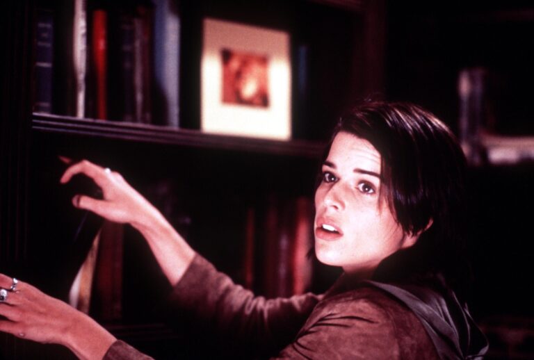Neve Campbell in Wes Craven's "Scream 3" (Joseph Viles/ Dimension Films/Getty)