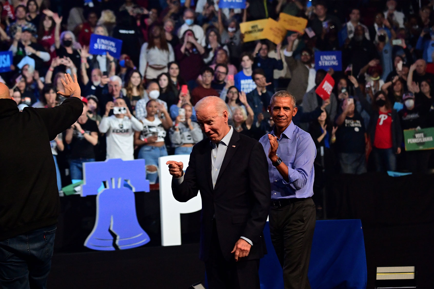 Pennsylvania Democratic Senate nominee John Fetterman, President Joe Biden, and former U.S. President Barack Obama depart a rally with Democratic gubernatorial nominee Josh Shapiro at the Liacouras Center on November 5, 2022 in Philadelphia, Pennsylvania. (Mark Makela/Getty Images)