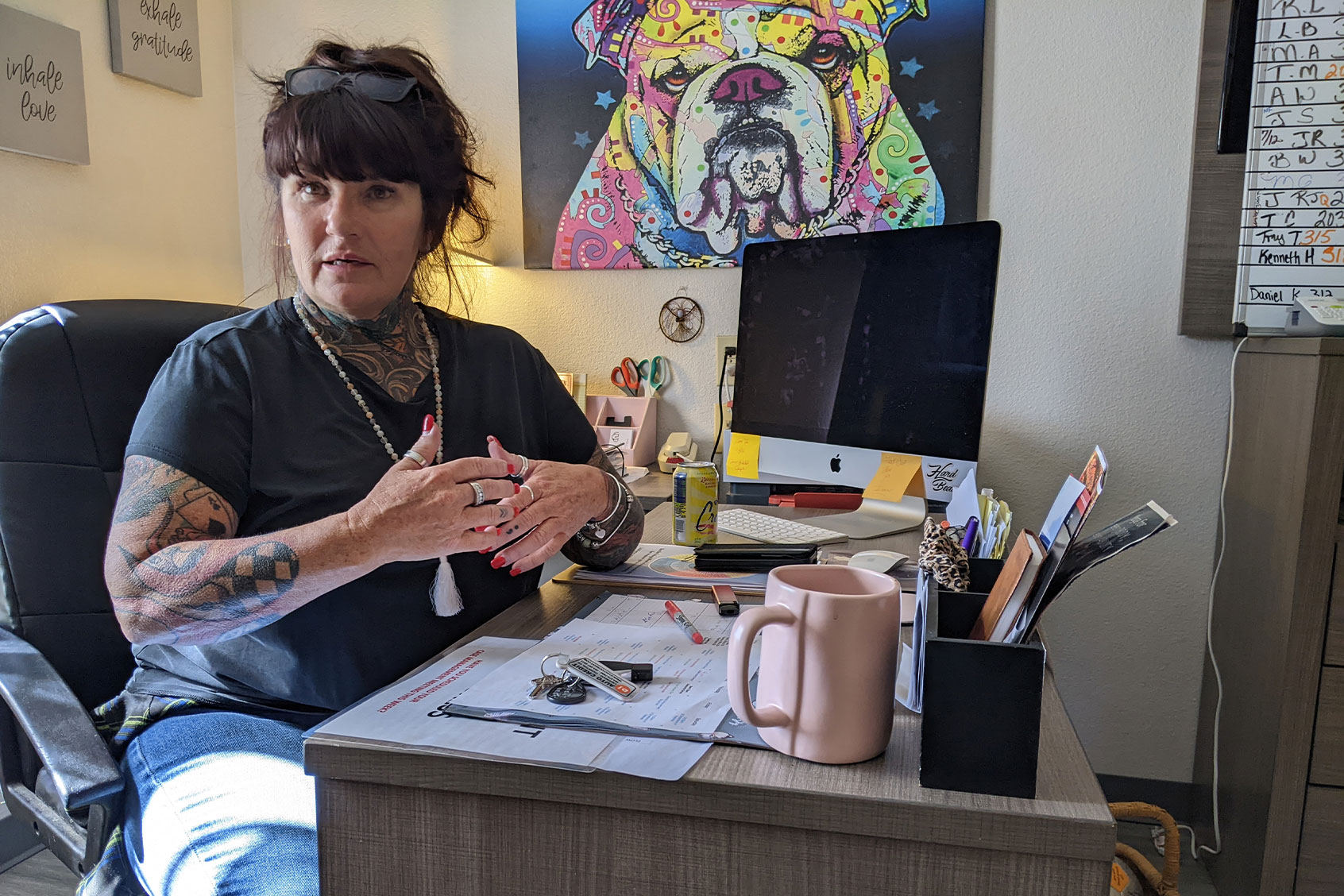A big part of Donna Norton’s job as a peer support specialist with the Hornbuckle Foundation is building relationships with people in the early stages of recovery from substance use disorders. Norton draws from her own history with addiction, homelessness, and the justice system to help them get back on their feet. (Rae Ellen Bichell/KHN)