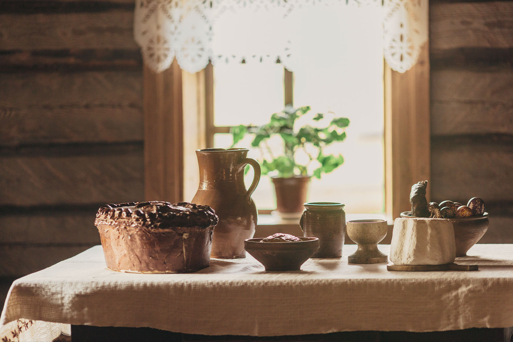 Rural dinner on the table (Getty Images/Erika Parfenova)