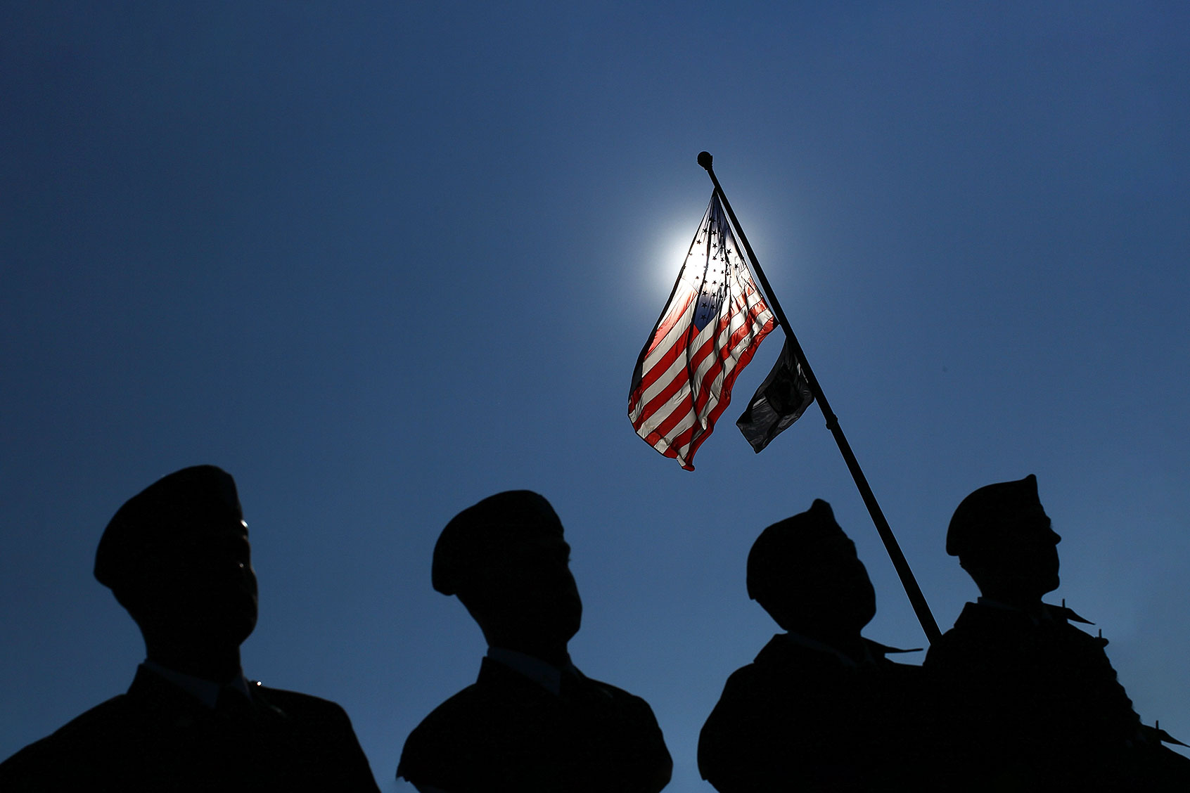Soldiers from Ft. Lee, Virginia help mark Veterans Day ceremonies at the World War II Memorial November 11, 2011 in Washington, DC. (Win McNamee/Getty Images)