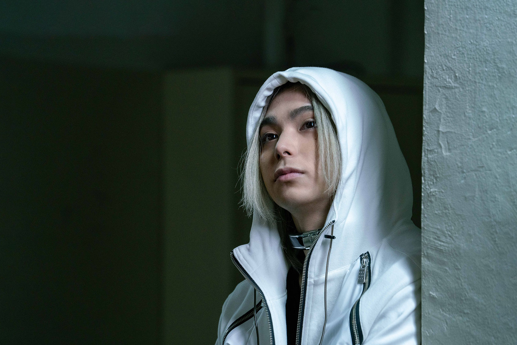 Nijirô Murakami as Shuntaro Chishiya in "Alice in Borderland" (Netflix)