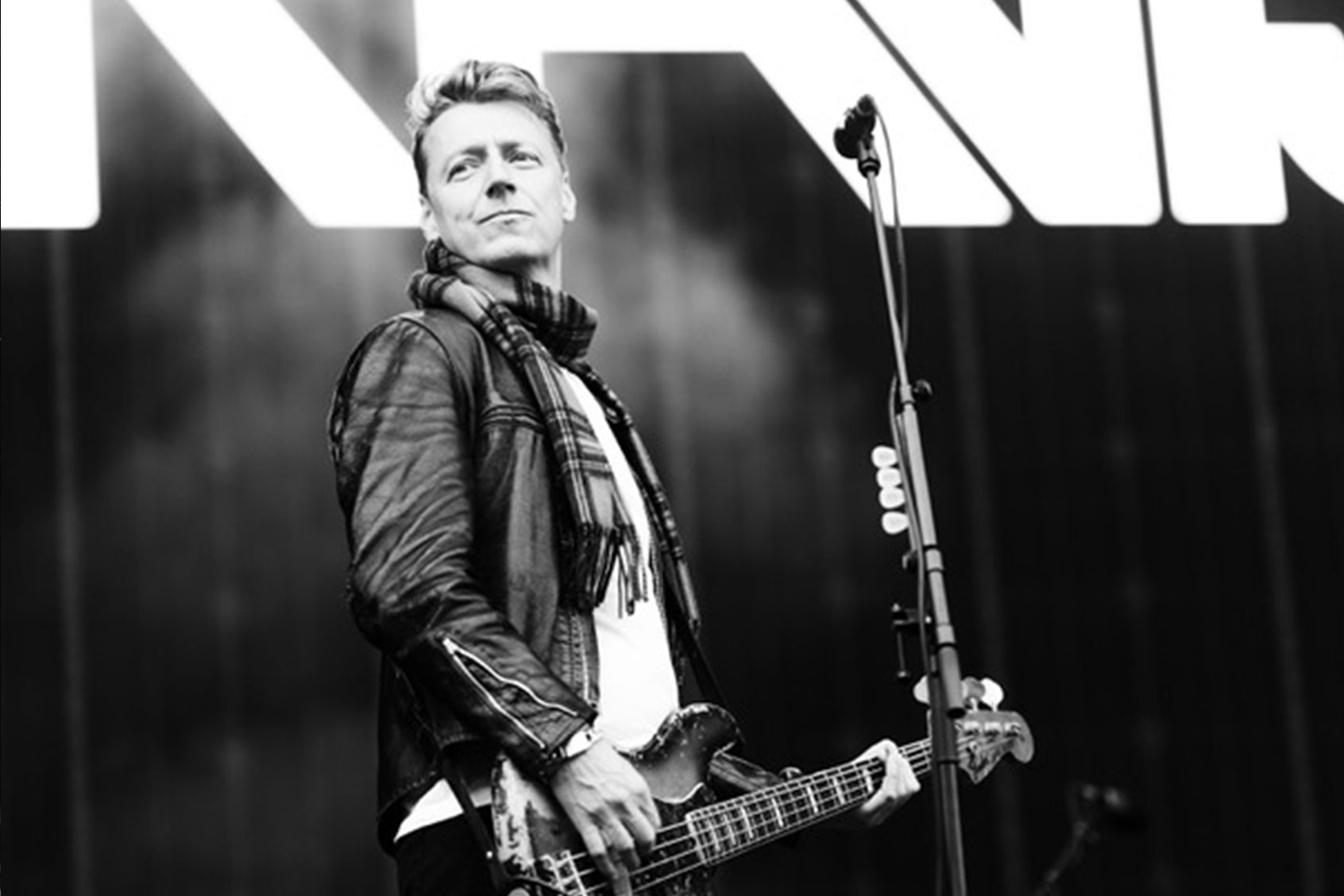 Dougie Payne (Ryan Johnston)