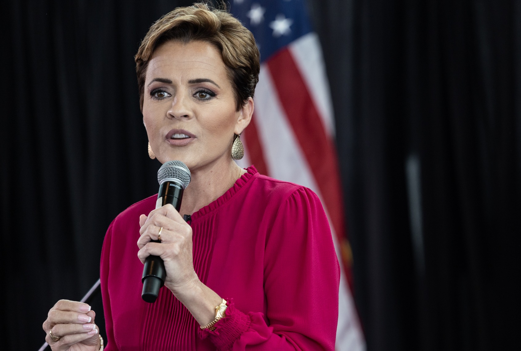 Arizona Republican gubernatorial candidate Kari Lake greets supporters at a campaign rally at the Dream City Church on November 07, 2022 in Phoenix, Arizona. ( John Moore/Getty Images)