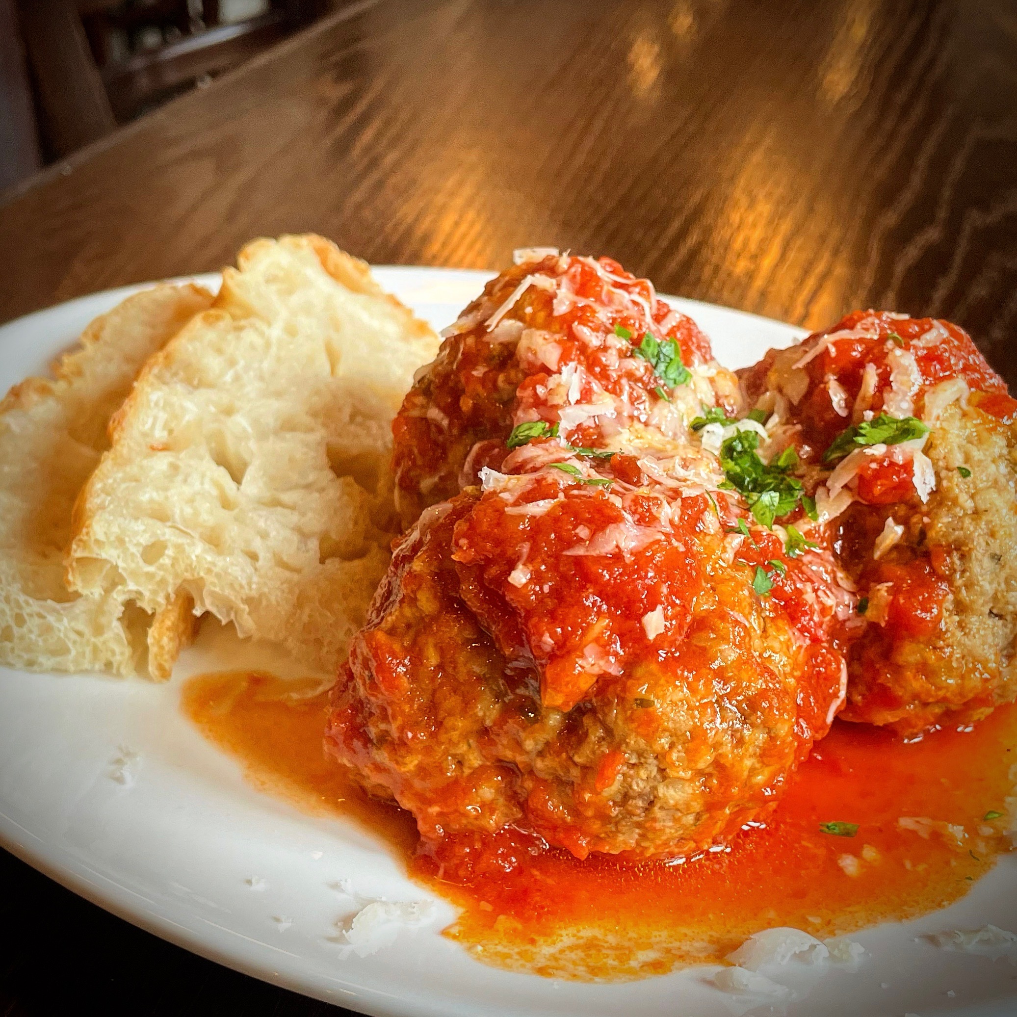 The decadent "compromise meatball" (Dave Bonomi)