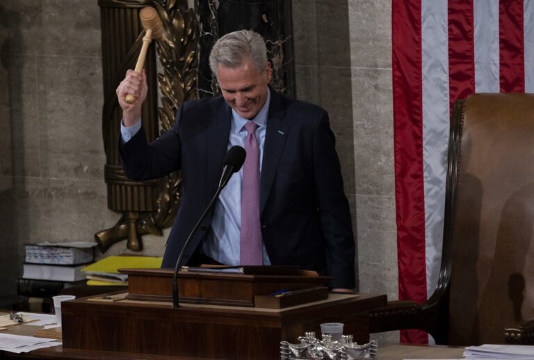 House Minority Leader Hakeem Jeffries (D-NY) transfers the gavel to Speaker-elect Kevin McCarthy after Republicans won the vote for speaker in Washington, DC on January 6th, 2022. (Nathan Posner/Anadolu Agency via Getty Images)