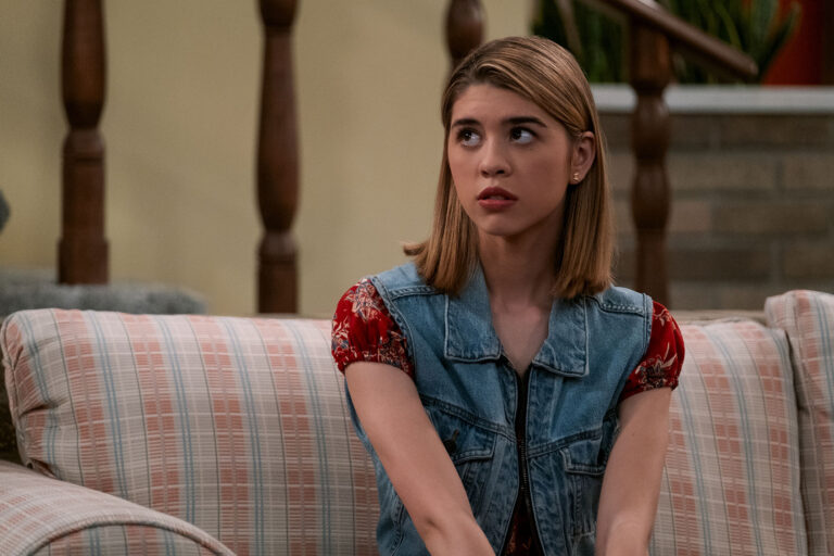 Callie Haverda as Leia Forman in "That ‘90s Show." (Patrick Wymore/Netflix)