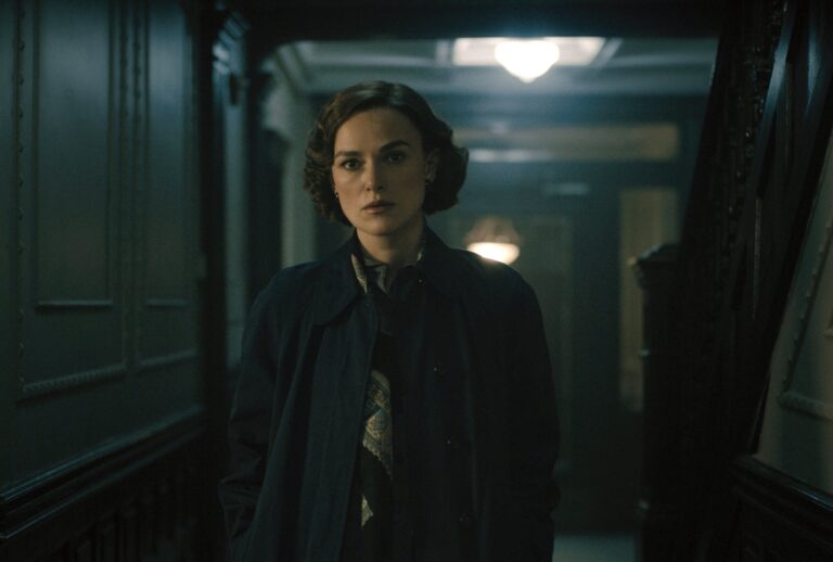 Keira Knightley in "The Boston Strangler" (Hulu/20th Century Studios)