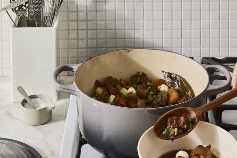 Dutch oven (Rocky Luten / Food 52)