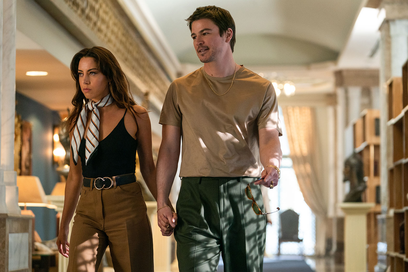 Aubrey Plaza and Josh Hartnett in "Operation Fortune: Ruse de Guerre" (Dan Smith/Lionsgate)