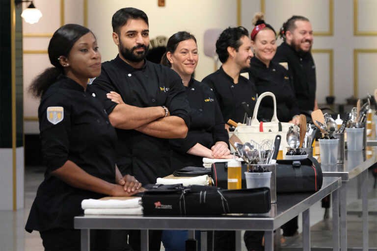 Victoire Gouloubi, Ali Al Ghzawi, Sara Bradley, Gabriel Rodriguez, Sylwia Stachyra and Amar Santana in "Top Chef" (David Moir/Bravo)