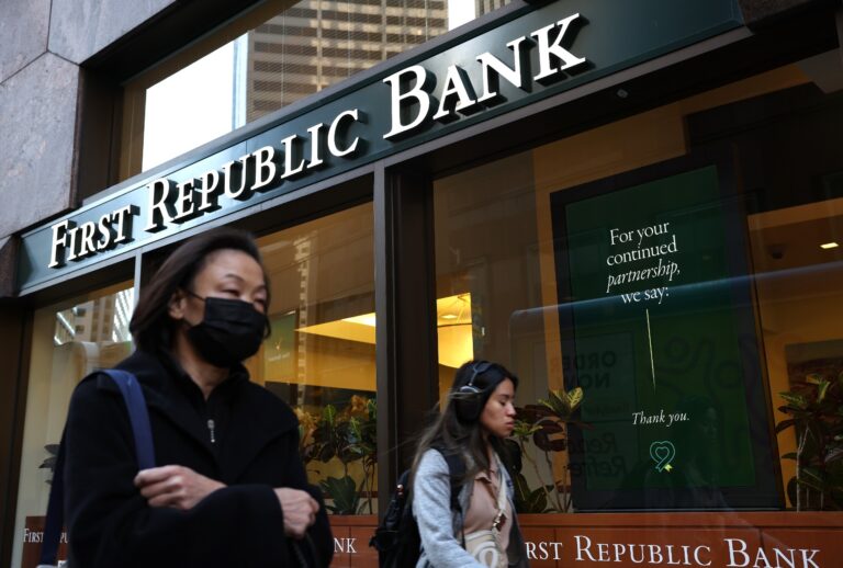 Pedestrians walk by a First Republic bank on April 26, 2023 in San Francisco, California. (Justin Sullivan/Getty Images)