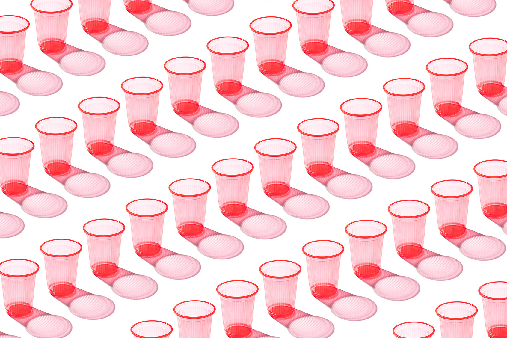 Clear Plastic Cup Pattern (Getty Images/MirageC)