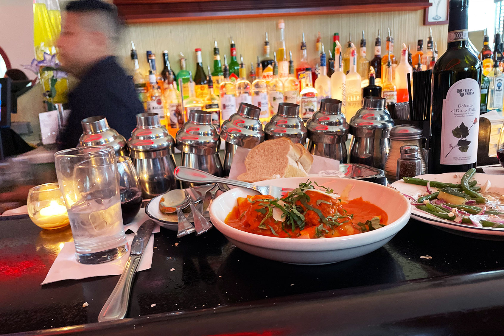 Maggie's meal at a Chicago bar (Photo courtesy of Maggie Hennesy)