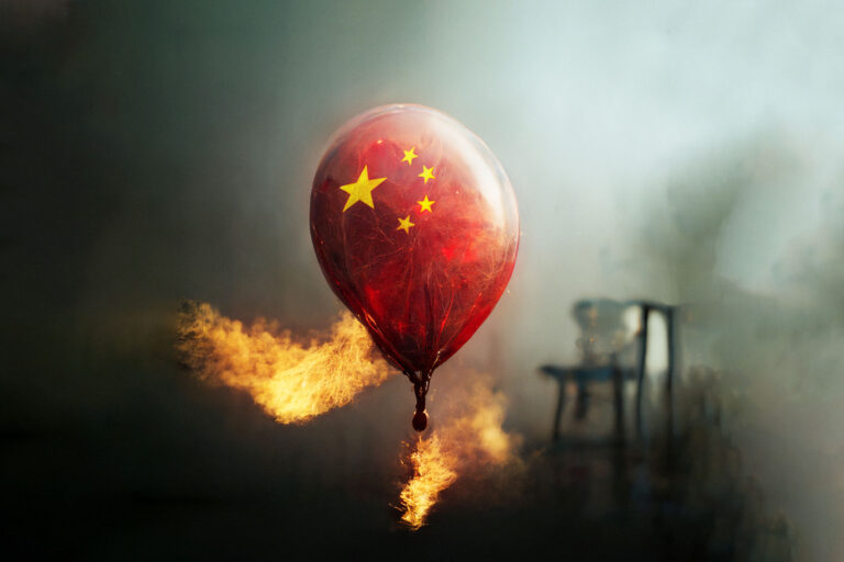 China balloon bubble about to burst (Getty Images/sizsus)