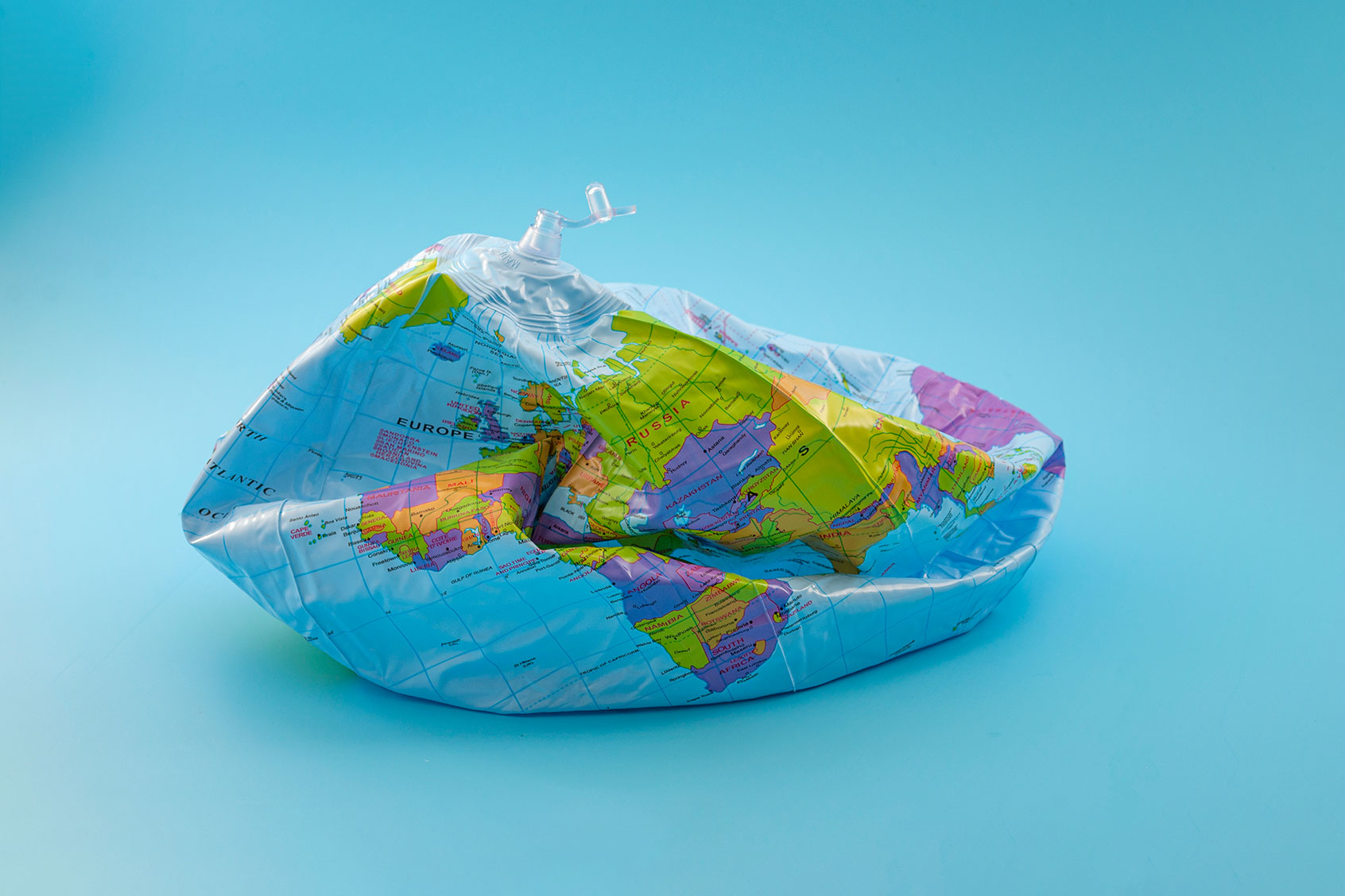 Deflated globe (Getty Images/Moussa81)