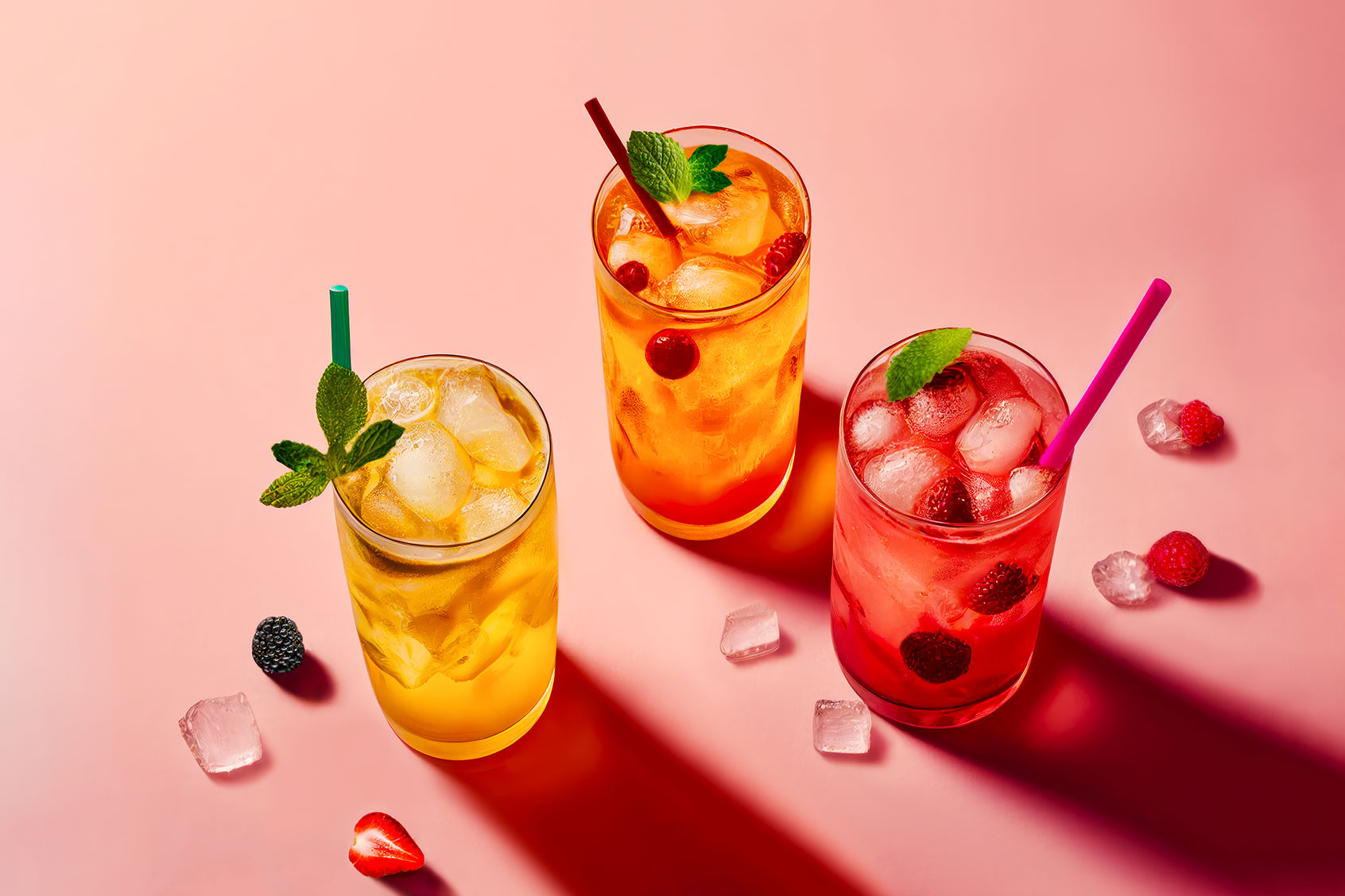 Fruit and berry summer cocktails (Getty Images/Iryna Veklich)