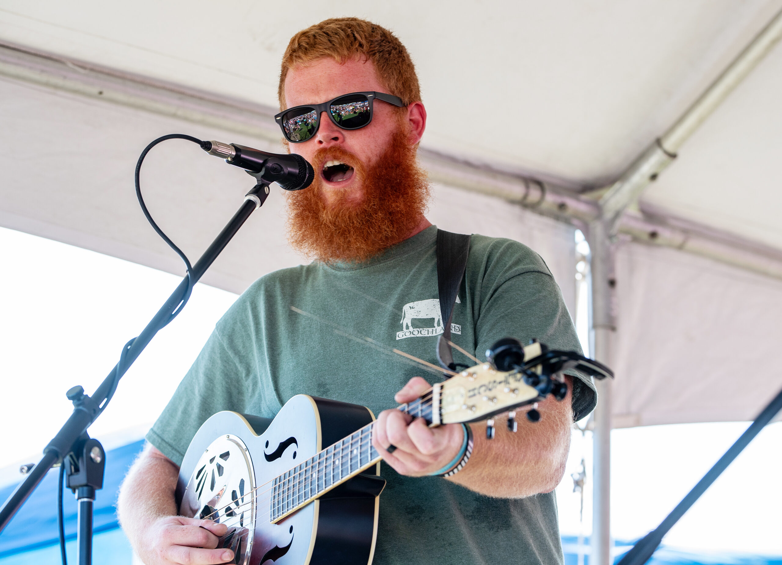 Oliver Anthony performs at the Eagle Creek Golf Club in Moyock, North Carolina, Aug. 19, 2023. (Mike Caudill for Billboard via Getty Images)