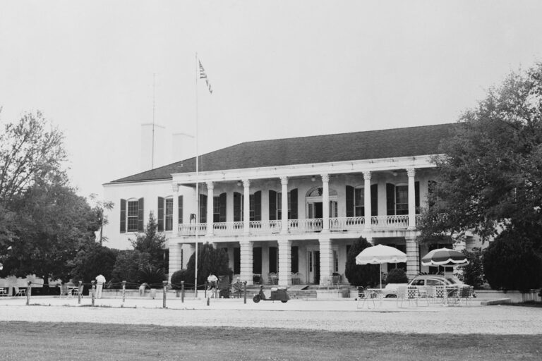 Historical photo of Gillis W. Long Hansen's Disease Center, Carville, Louisiana (Getty Images/Bettmann)