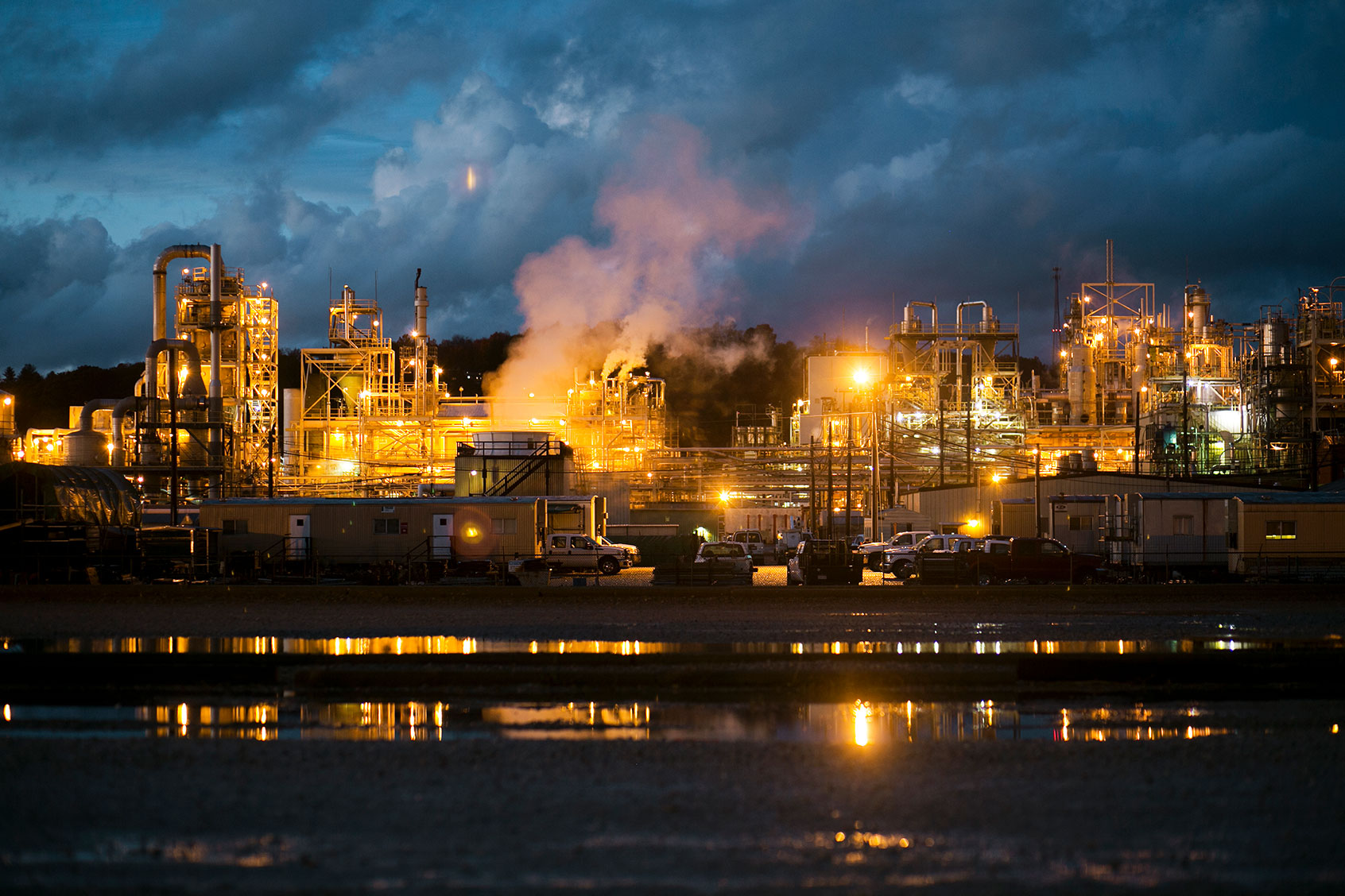 The Washington Works DuPont plant in Parkersburg, WV on October 28, 2015. (Maddie McGarvey/ For The Washington Post via Getty Images)