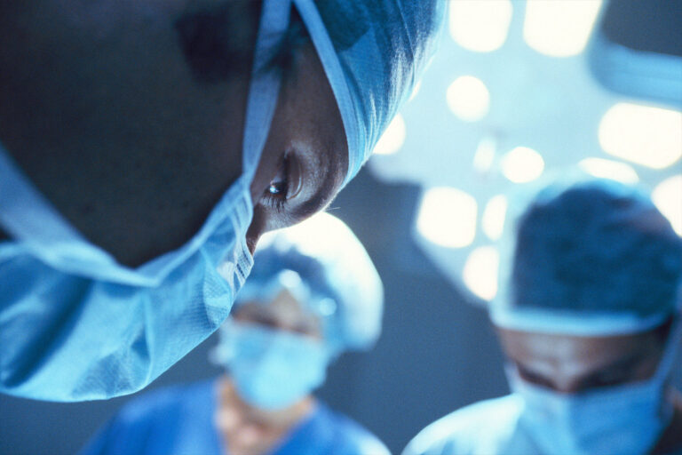 Doctors in surgery (Getty Images/Paul Harizan)