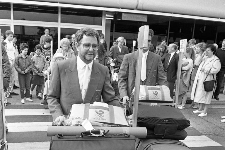 The Irish Olympic Swimming Team Coach George Gibney returning from the Seoul Olympics in South Korea pictured at Dublin Airport, 08/10/1988. (Photo by Independent News and Media/Getty Images)