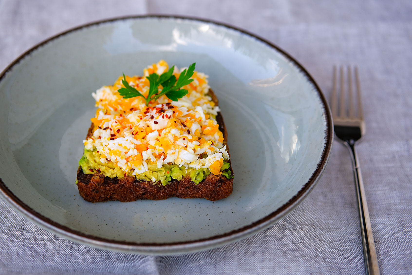 Grated Egg Avocado Toast (Getty Images/Marina Cavusoglu)