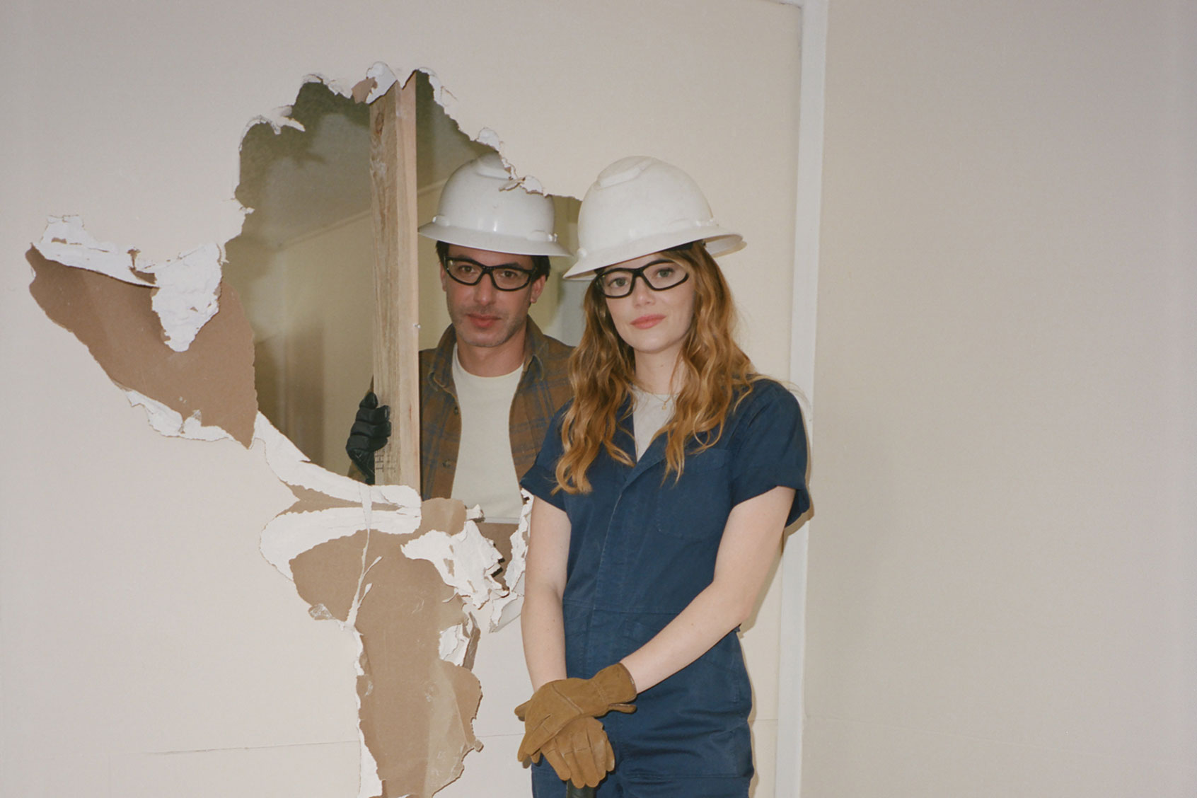 Nathan Fielder as Asher and Emma Stone as Whitney in "The Curse" (Beth Garrabrant/A24/Paramount+/SHOWTIME)