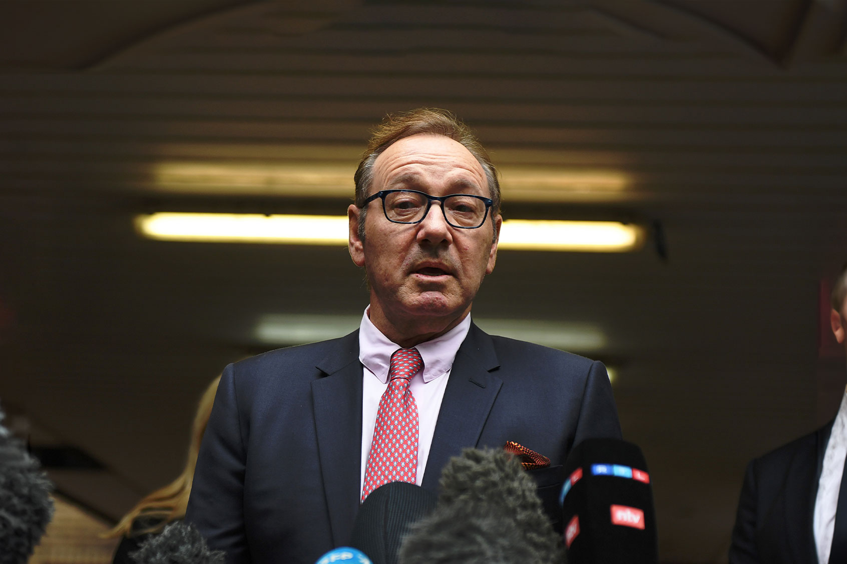 Kevin Spacey speaks to press after leaving court at Southwark Crown Court on July 26, 2023 in London, England. (Chris J Ratcliffe/Getty Images)