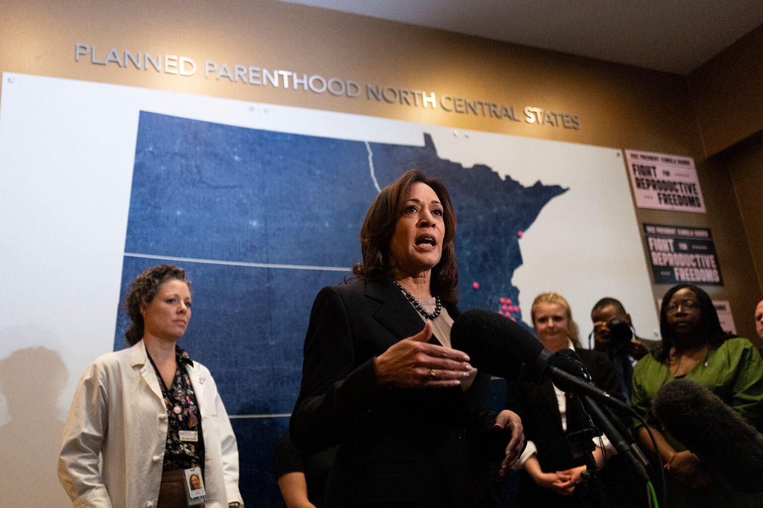 Kamala Harris becomes the first national elected official to visit an ...
