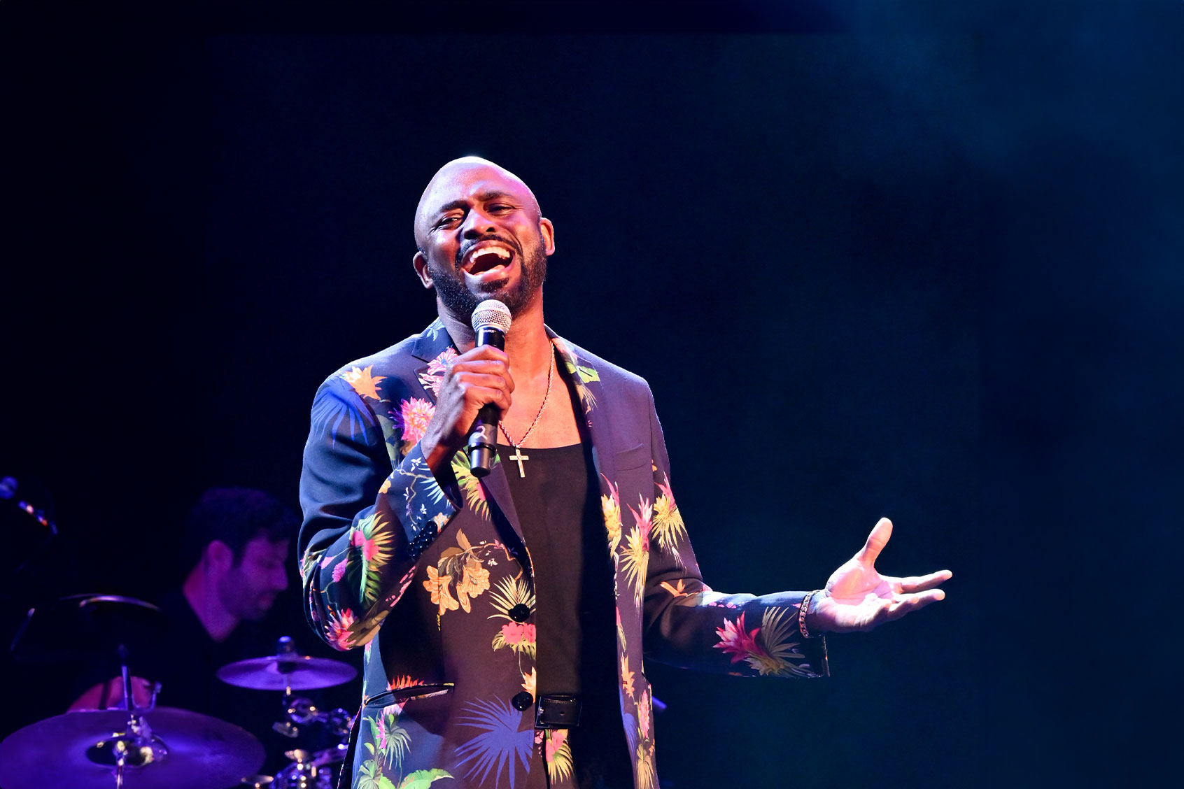 Wayne Brady onstage at GLAAD's 5th Annual #Spiritday Concert held at The Belasco on October 18, 2023 in Los Angeles, California. (Michael Buckner/Variety via Getty Images)