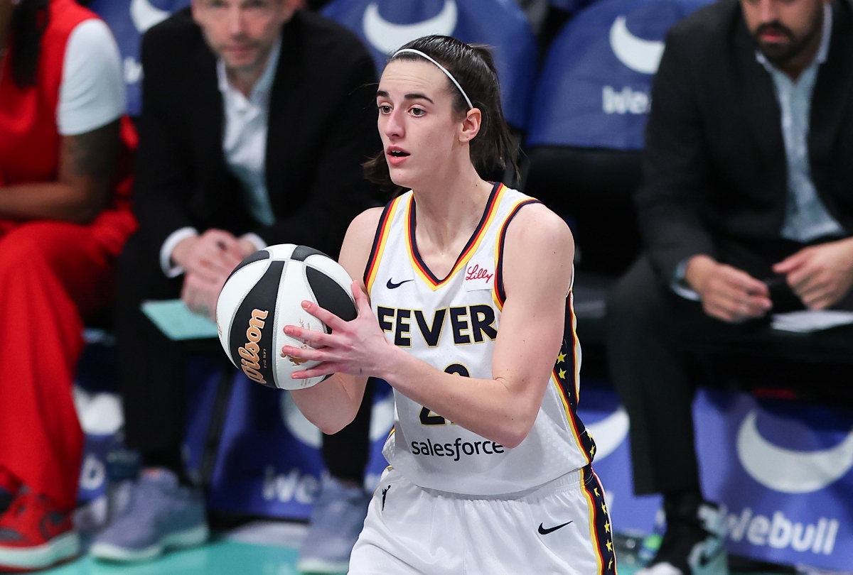 Caitlin Clark #22 of the Indiana Fever controls the ball during the game against the New York Liberty on June 2, 2024 at the Barclayys Center in Brooklyn, New York. (Rich Graessle/Icon Sportswire via Getty Images)